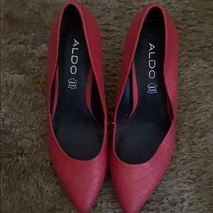 Aldo Red Snakeskin Leather Pumps